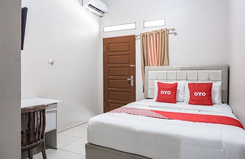 Rajabasa Hotel | OYO 93470 Bans Kostel