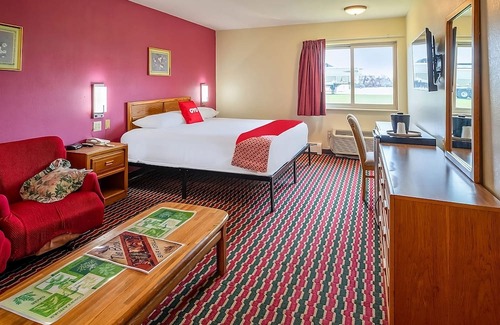 Chesaning Casa | Making The Best Memories Along The Way! Pets Are Welcome! Free Parking!
