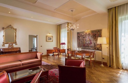 Rondo - Torretta Casa | Amazing Stay w/ Royal Stylish Decor! Pet-Friendly, Breakfast, Central Located
