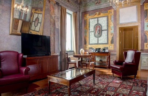 Rondo - Torretta Casa | Parkside 4-Star Splendor: Cycle Milan's Beauty, Welcome Paws, Prime Location!