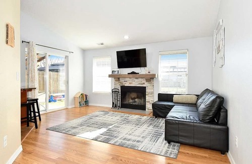 Mill Plain Casa | Cascadia Comfort Home on 166th #42006