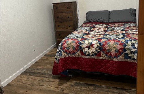 Clark Fork Apartamento | Apartment with a Mountain View 517