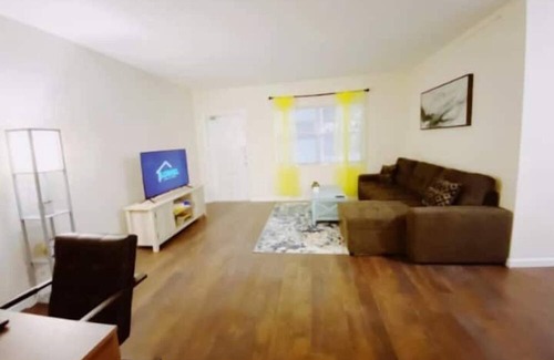 North Corals Apartamento | 2 Bedroom 842302 by Houzlet