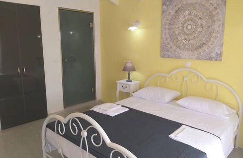 Chalikounas Villa | Lovely 3 bedroom villa with private pool, BBQ, few minutes away from the beach.