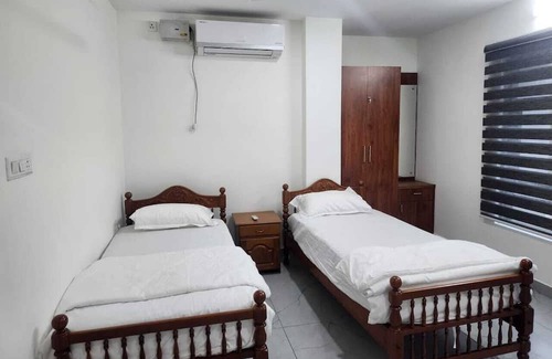 Muhamma Apartamento | Entire unit for 6+ by AJ | Vembanad Lake/Pathiramanl near | 9km to Marari beach