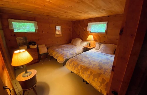 Winthrop Cabaña | Spectacular Cottage on COBBOSSEE LAKE!