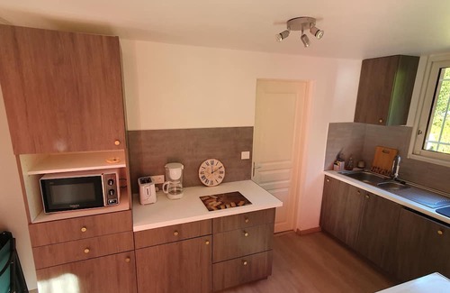 Bagneres-de-Luchon Casa | Agréable Maison Avec Terrasse et Parking Privé, sur la Route de Superbagnères