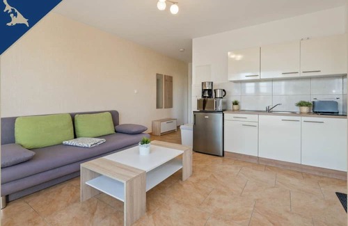 Kachlin Casa | Apartment Sonneneck near lake
