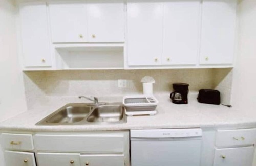 North Corals Apartamento | 2 Bedroom 825914 by Houzlet
