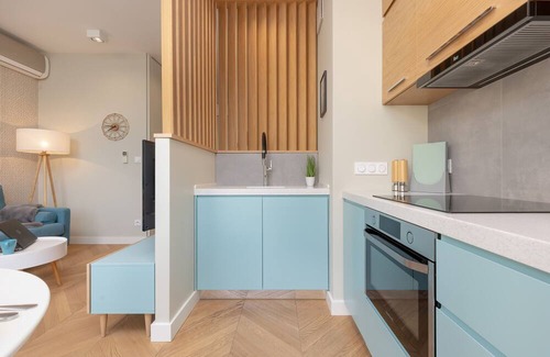 Mokotow Apartamento | Bright Blue Apartment by Renters