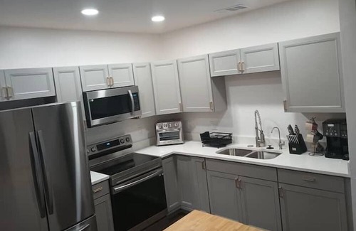 Sunshine Apartamento | 3 Bedroom 827629 by Houzlet