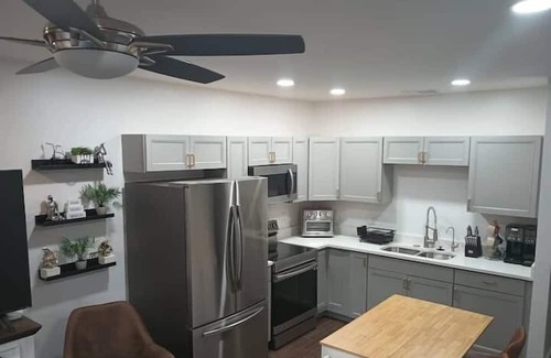 Sunshine Apartamento | 3 Bedroom 827629 by Houzlet