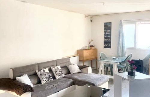Montfermeil Casa | Homerez - House for 2 ppl. with swimming-pool, garden and terrace at Montfermeil