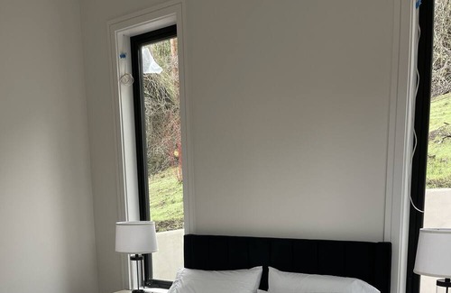 Los Altos Hills Condominio | Newly build 2bed/2bath close to many Tech companies, excellent location