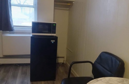 Savage Casa | Affordable cozy room meets unbeatable convenience.