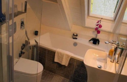 Herrsching am Ammersee Apartamento | Apartment 'Fewo Seeblick Herrsching' with Lake View, Balcony and Wi-Fi