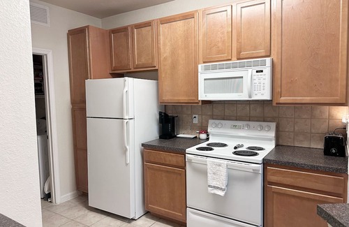 Lake Mary Apartamento | Spacious Apt in Sanford, FL, High Ceilings, Washer/Dryer w/ Patio, Pool Access