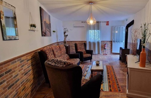 Montanchez Chalet De Esquí | Casa Rural La Perla. Comodidad y Espacio, dos Lujos Imprescindibles