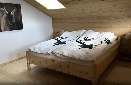 Mase Chalet De Esquí | Homerez - Beautiful chalet for 6 ppl. with garden and terrace at Mont-Noble