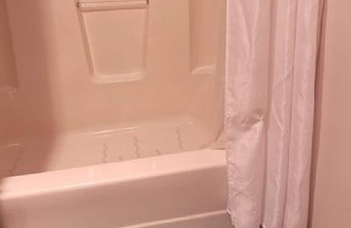 Northeastern Michigan Casa | The MOTEL ROOM - #12