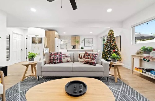 La Presa Casa | Charming 2 bedroom home in Spring Valley, CA.