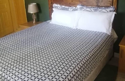 Gaborone Casa | Birdville BnB Guesthouse