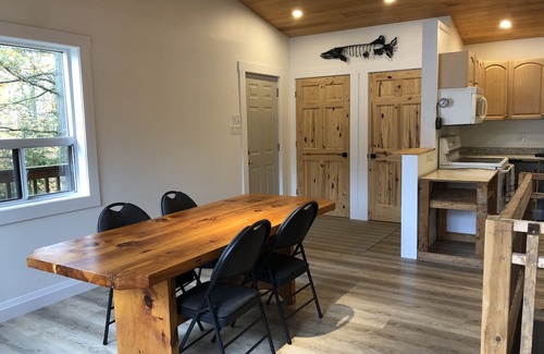 Selwyn Cabaña | Island Retreat on Lower Buckhorn