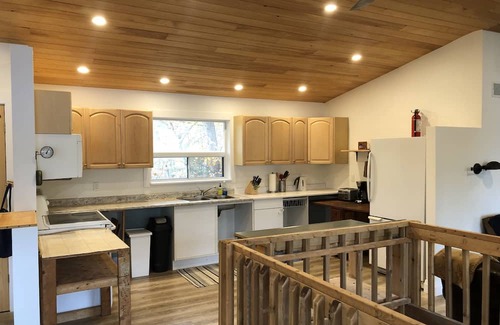 Selwyn Cabaña | Island Retreat on Lower Buckhorn