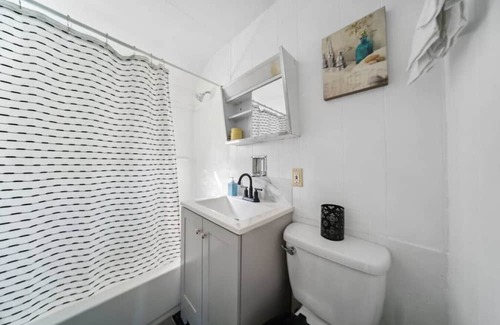 Euclid Casa | Euclid and Babbit Road 3 b 2 b