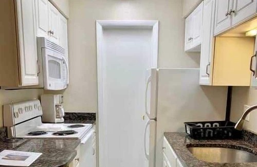 Willoughby Spit Condominio | Little Bay Hideaway - 5 (Monthly Rentals Available)