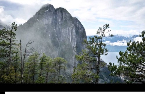 Squamish Casa | Home away from Home; Chief Mountain View retreat.