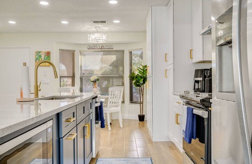 Embassy Hills Casa | Port Richey Home w/ Pool, Near Beach Park!