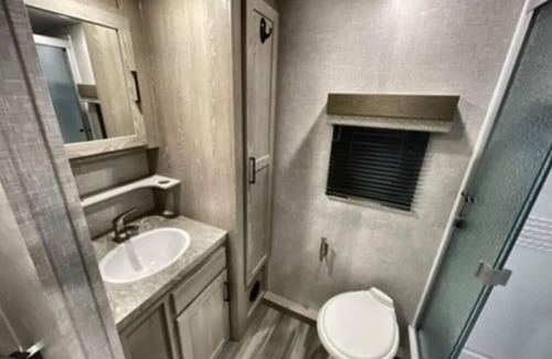 Elmo Casa | Cozy 2-Person RV Getaway