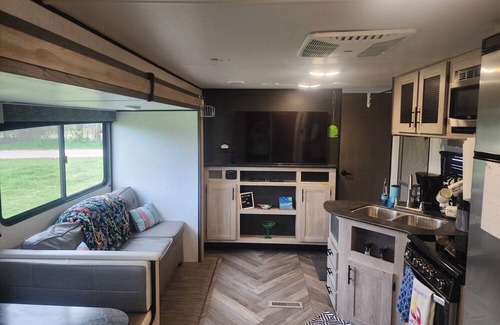 Burnet Casa | Cozy RV just outside of town