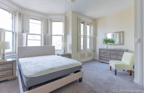 Portsmouth Apartamento | Old Town Portsmouth Retreat in the Historic District
