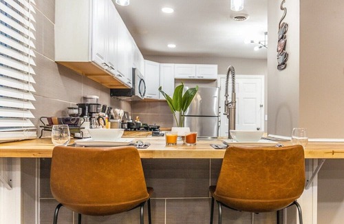 Front Park Casa | Buffalo - Alicia 2BDRM