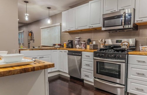 Front Park Casa | Buffalo - Alicia 2BDRM