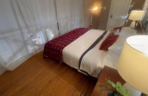 Candler Park Cabaña | Retrofun Cottage in Candler Park