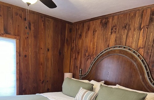 Bonita Springs Cabaña | Adorable Cottage Close To Downtown & Area Beaches.