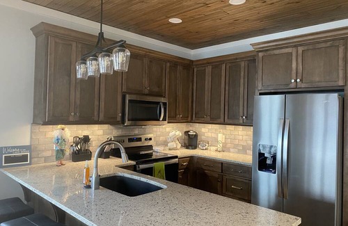 Scottsville Casa | Sunset Shores has an amazing lake view, the best is the sun set on the water.
