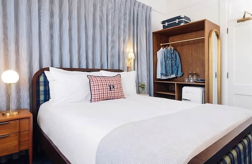 Gaslamp Quarter Casa | Discover French Bistro Cuisine! 2 Comfortable Units, Near Sunset Cliffs