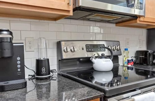 Detroit Apartamento | Corporate Housing by MGM