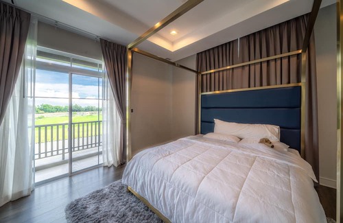 Rangsit Casa | Bloomsbury House Ramintra Luxury Family Big House