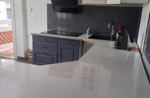 Tarbes Apartamento | Apartment 'Evelyne' with Balcony, Wi-Fi and Air Conditioning