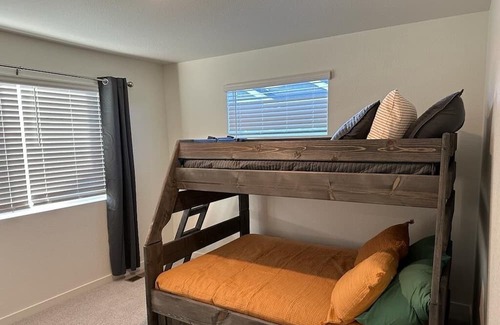 Johnstown Casa | 2 bedroom, 3 bath 2 car garage townhome with a short drive to everywhere