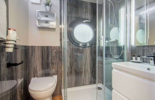 Heiligenhafen Alquiler De Eote | Houseboat Seahorse Comfortable Vacation Home