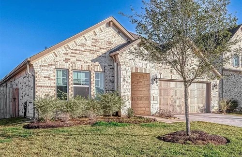 Richmond Casa | Modern Serenity: Spacious 4BD 3BA Home in Richmond, TX