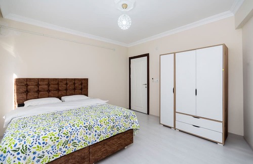 Osmangazi Apartamento | Spacious Flat w Balcony Near Metro in Osmangazi