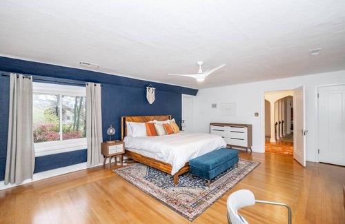 Roselawn Finance Casa | Enchanting 4BR Oasis by Nature Preserve - Minutes from Everything!
