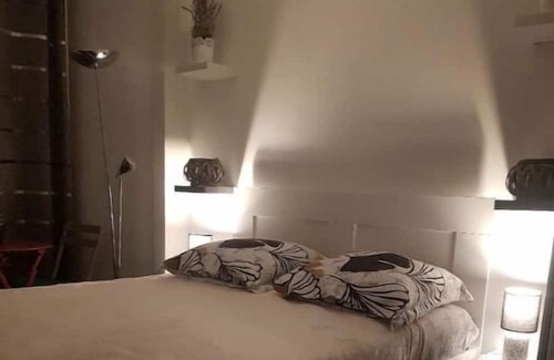 Toulouse Left Bank Apartamento | Vrbo Property